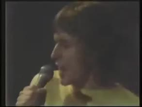 Look - ＂You Can't Sit Down＂- Promo - MTV